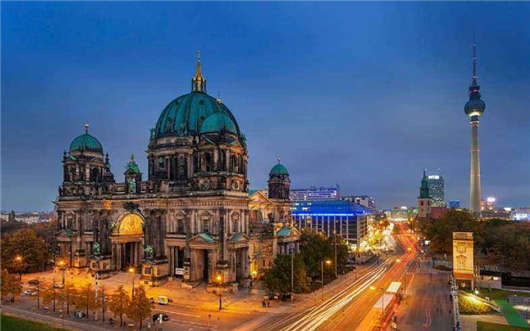   德國(guó)移民政策發(fā)生變化，對(duì)于國(guó)外人員更加的親近