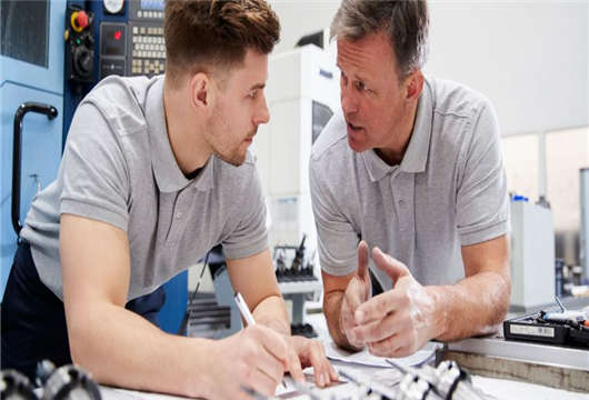 如何進(jìn)入他們的生活中