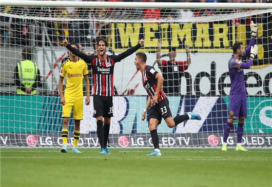 法蘭克福戰(zhàn)勝BVB成功領(lǐng)先